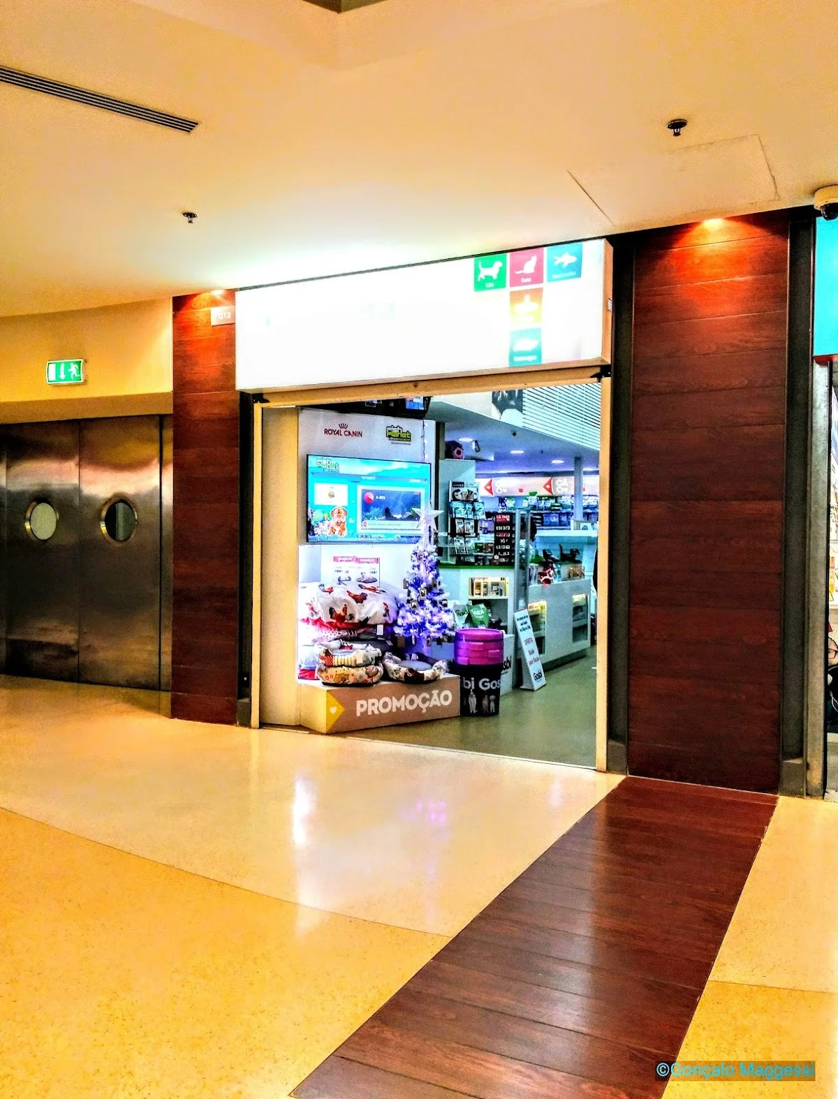Fish Planet - Spacio Shopping — 2